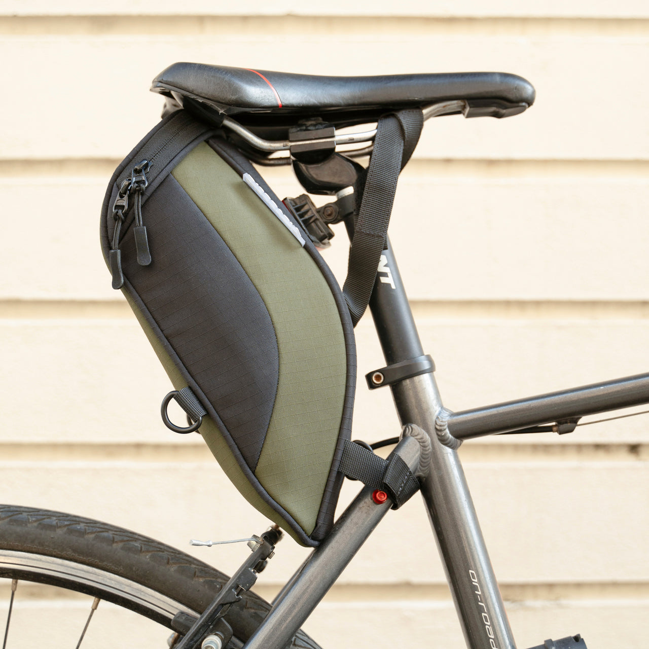 THE DISCOVERY HANDLE BAR BAG